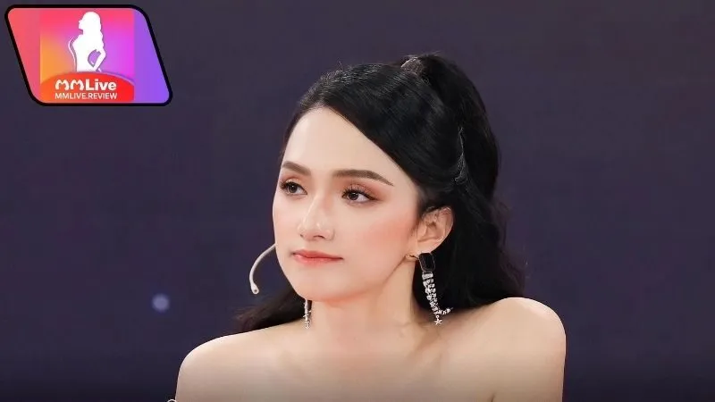 Con đường nghệ thuật của Hương Giang